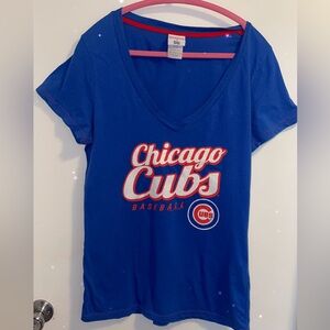 MLB Genuine Merchandise Chicago Cubs ladies V-Neck Glitter T-Shirt tagged L (M)
